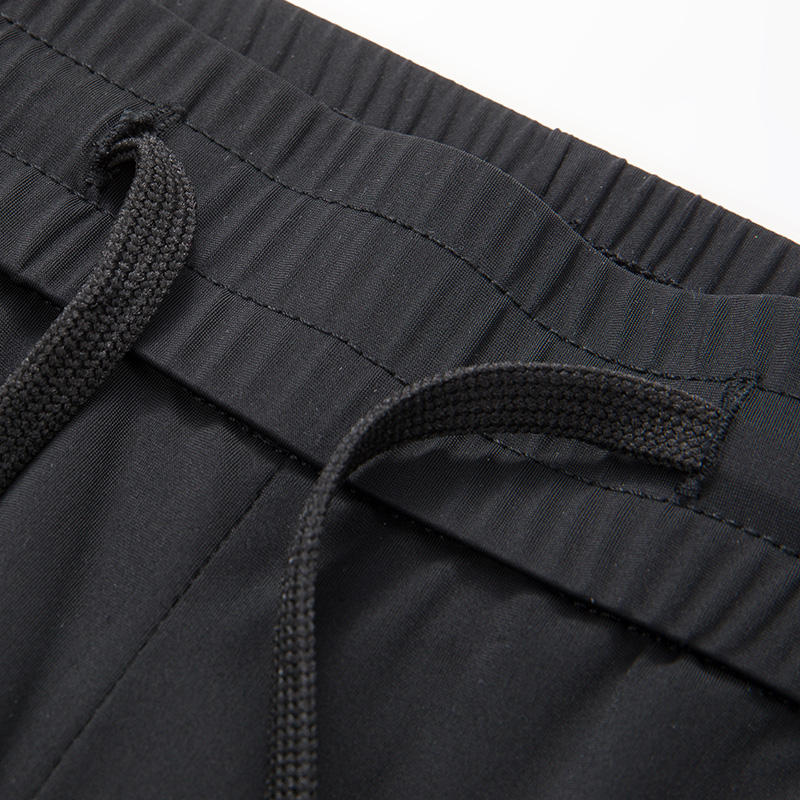 Lightweight summer trousers for men™
