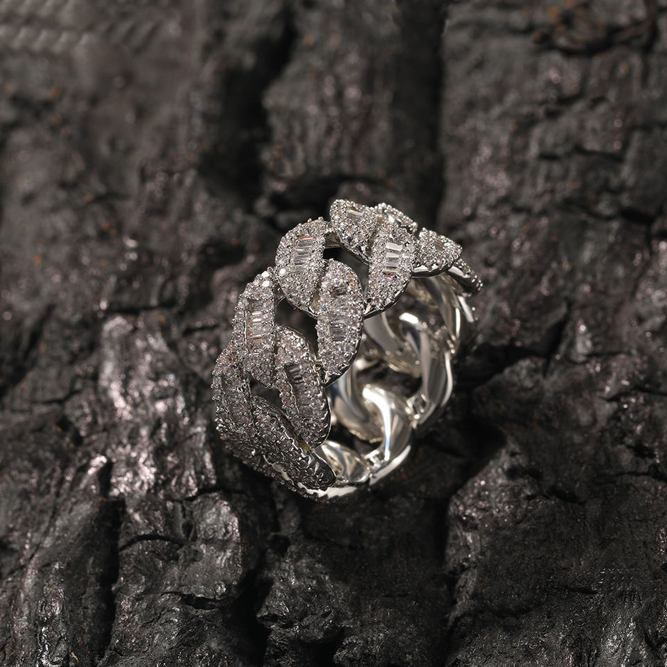Cuban Link Glamour Ring™