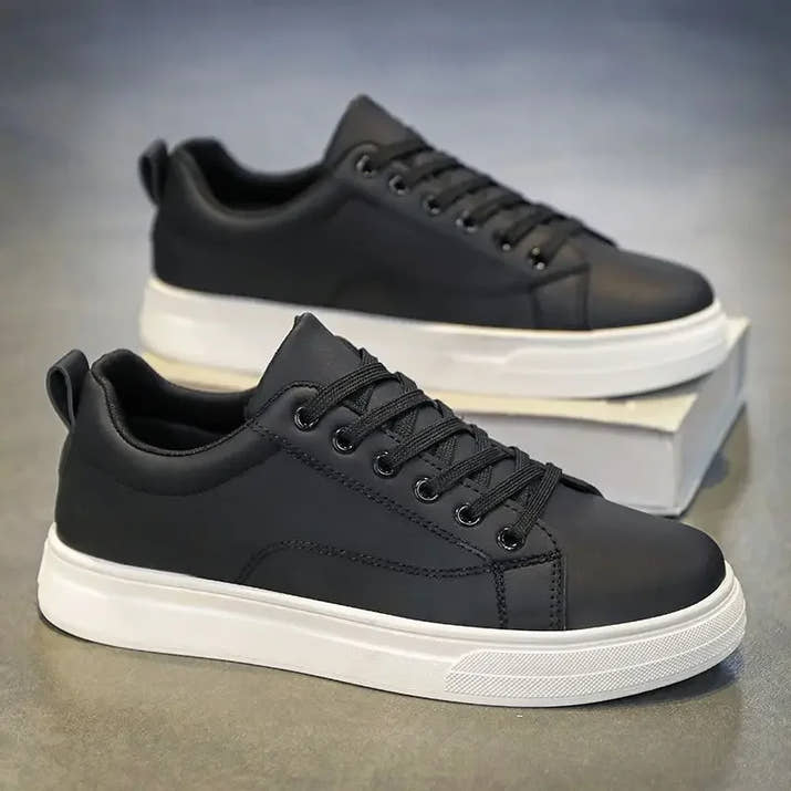 Modern chunky sneakers for menTM
